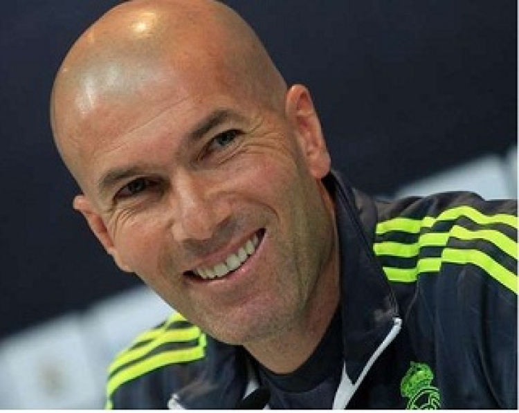 EFE Zinedine Zidane concede entrevista coletiva no Real Madrid
