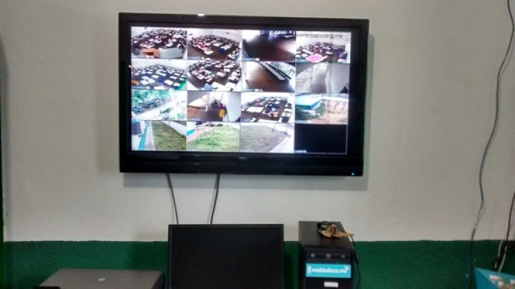 Sistema de monitoramento por câmeras 