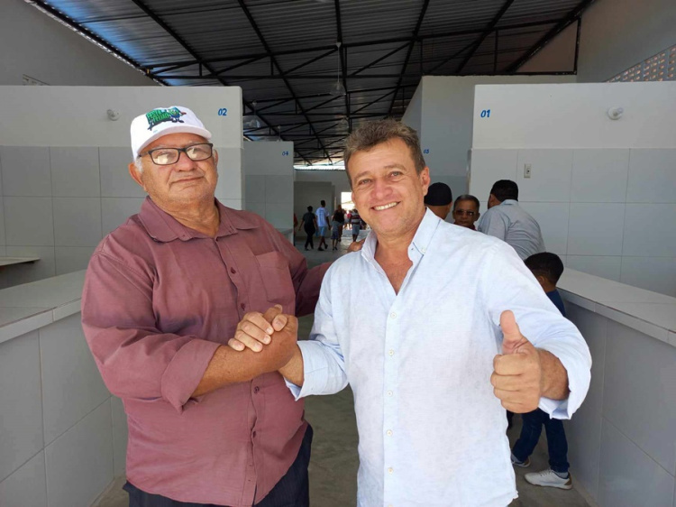 Ivan Zacarias ao lado do prefeito Netinho/Foto: Jornalista Valter Lima 