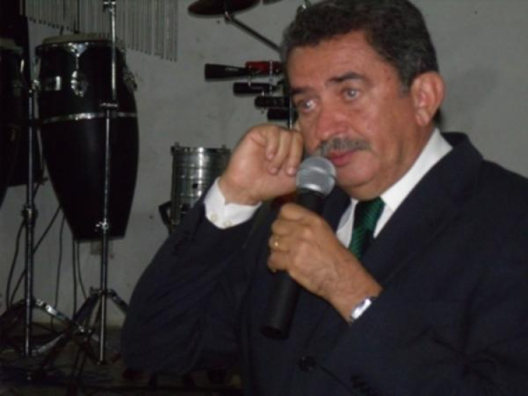 Prefeito Lincoln Matos (PTB) 