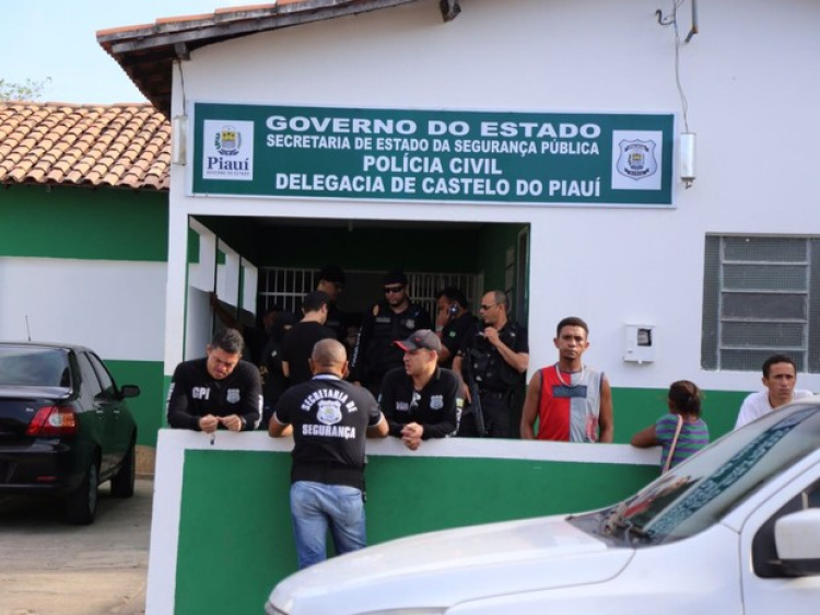 Pai está preso na cadeia pública de Castelo do Piauí (Foto: Divulgação/Polícia Civil)