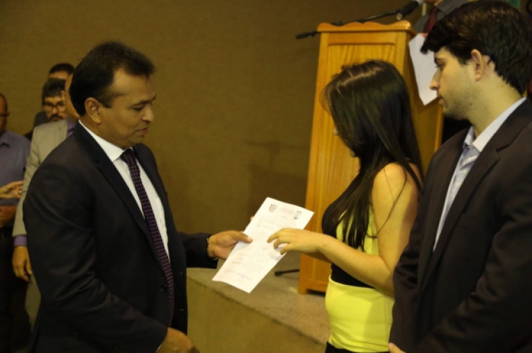 Posse de agentes e escrivães da Polícia Civil ( Foto: Tavinho Neto)