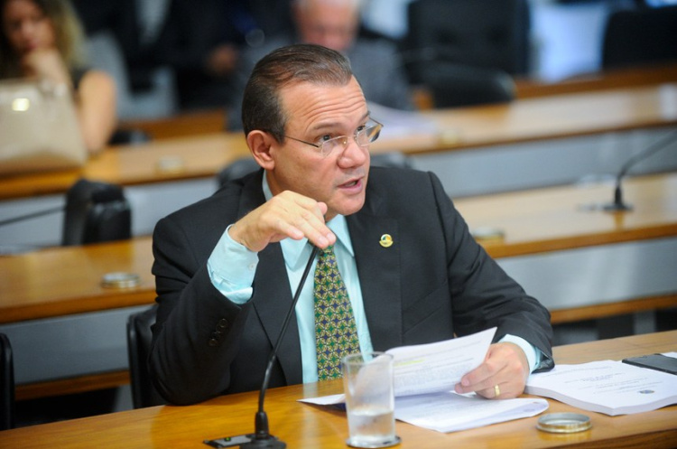 Senador Wellington Fagundes (PR-MT) é o autor do Projeto de Lei