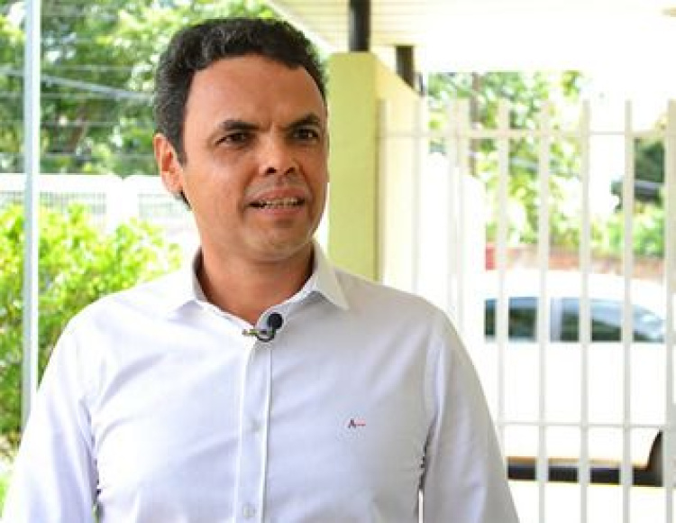 Presidente da  APPM, prefeito Gil Carlos (PT)