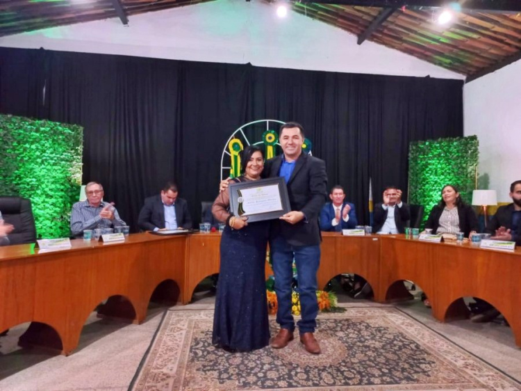 Sabina Rodrigues recebe Título de Cidadã Sãomiguelense/Foto: Jornalista Valter Lima 